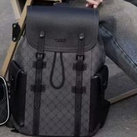 马克华菲双肩包商务党+通勤族的“全能搭档”，印花设计太吸睛！