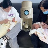 有了这个养娃神器，两个娃也轻松带