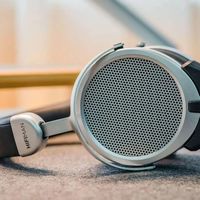 万元级旗舰耳机是智商税还是真享受？1200+用户观点大碰撞