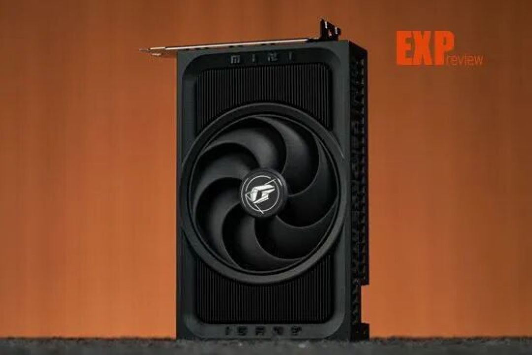 七彩虹iGame GeForce RTX 5070 Mini显卡图赏:仅18cm,单风扇ITX小钢炮