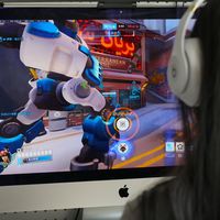 长期开黑玩家的选择：雷柏VT9 MAX+V700DIY-98长续航键鼠套装测评