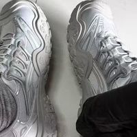 性价比高的日常通勤徒步鞋