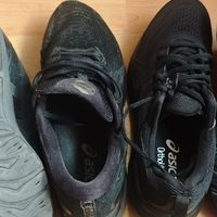 同为亚瑟士黑武士，价钱差一倍，差距在哪里？