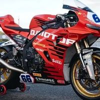 钱江赛800RS赛道版亮相，对标国际顶级仿赛