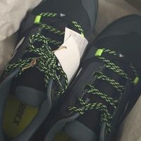 Adidas AX3：舒适跨界，轻装探索户外与城市的全能之选