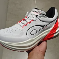 特步「雷雳」是无板训练鞋性价比之王还是厚底噱头？627+用户观点大PK