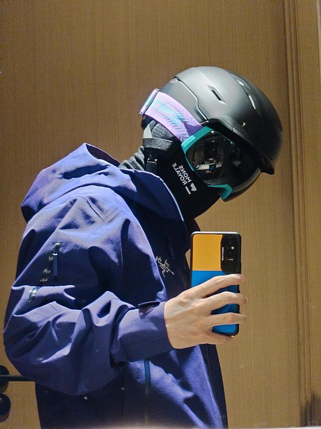Arc'teryx 滑雪服（sabre sv）