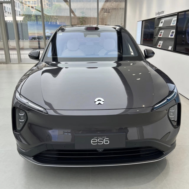 蔚来ES6：宽敞舒适，智能出行