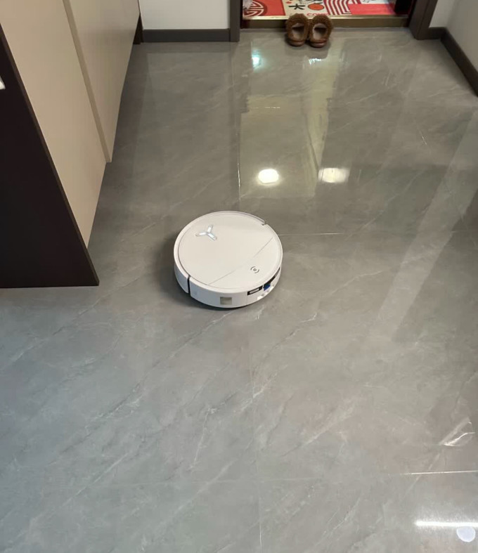 扫地机器人