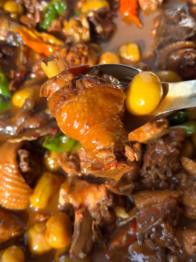 天鲜尝腊肉腊肠