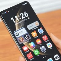 16GB+512GB能用五年，2025“降价很猛”的3款手机，几乎没有差评