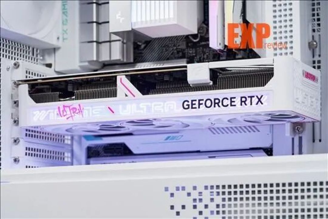 iGame RTX 5070 Ti Ultra Z OC显卡评测：前前后后不设限，有线无线皆通行