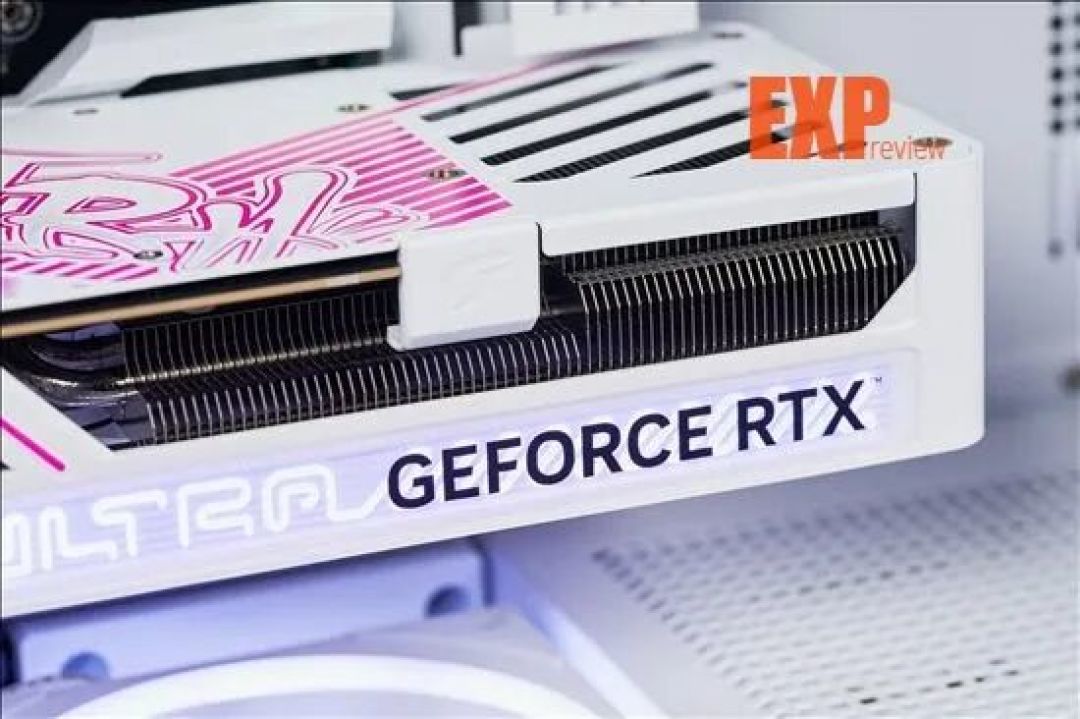 iGame RTX 5070 Ti Ultra Z OC显卡评测：前前后后不设限，有线无线皆通行