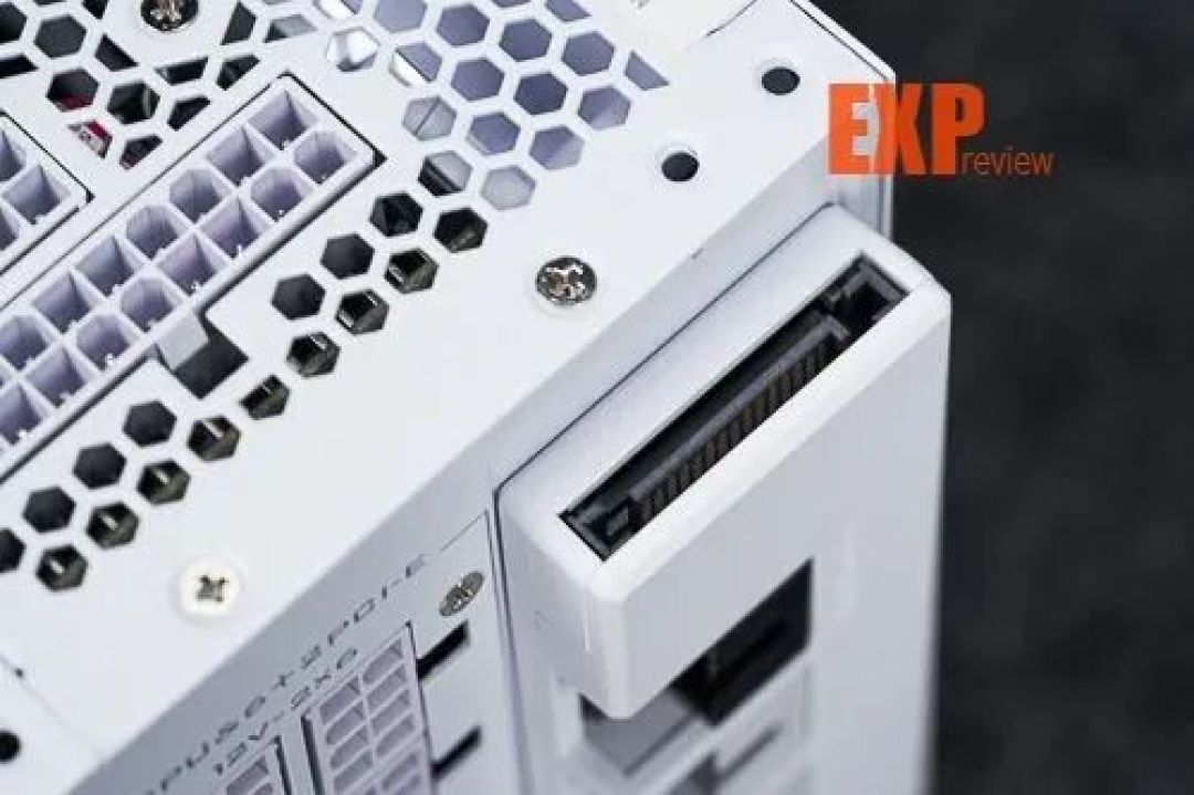 联力RS1200G电源评测:性能、扩展能力与可玩性的“三开花”