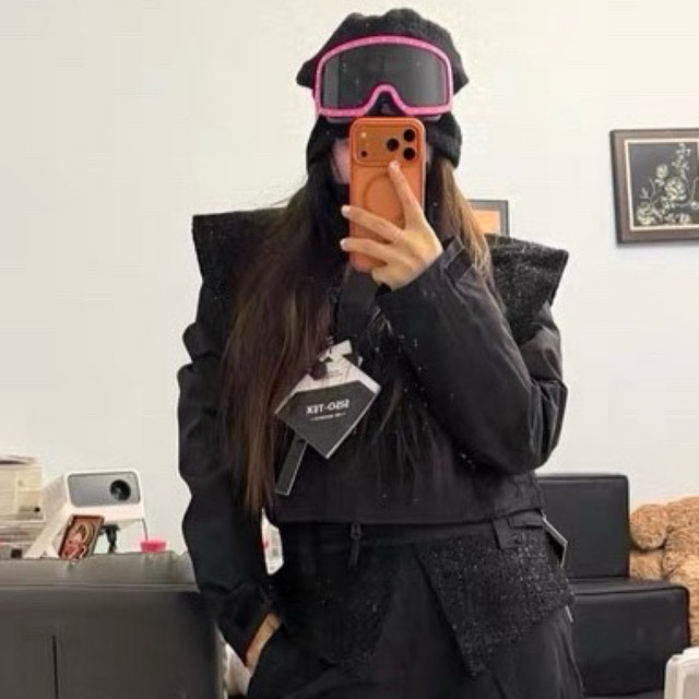冬日潮搭新宠！GENANX仿貂绒扎染棉服：温暖与街头态度的完美碰撞