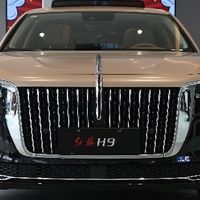 国产超豪华车与国际品牌：设计、性能与市场接受度的多维较量