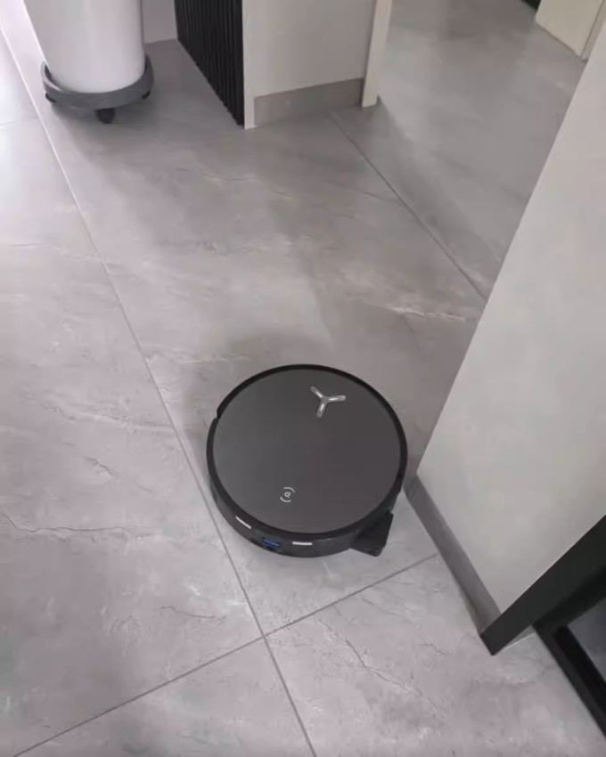 扫地机器人