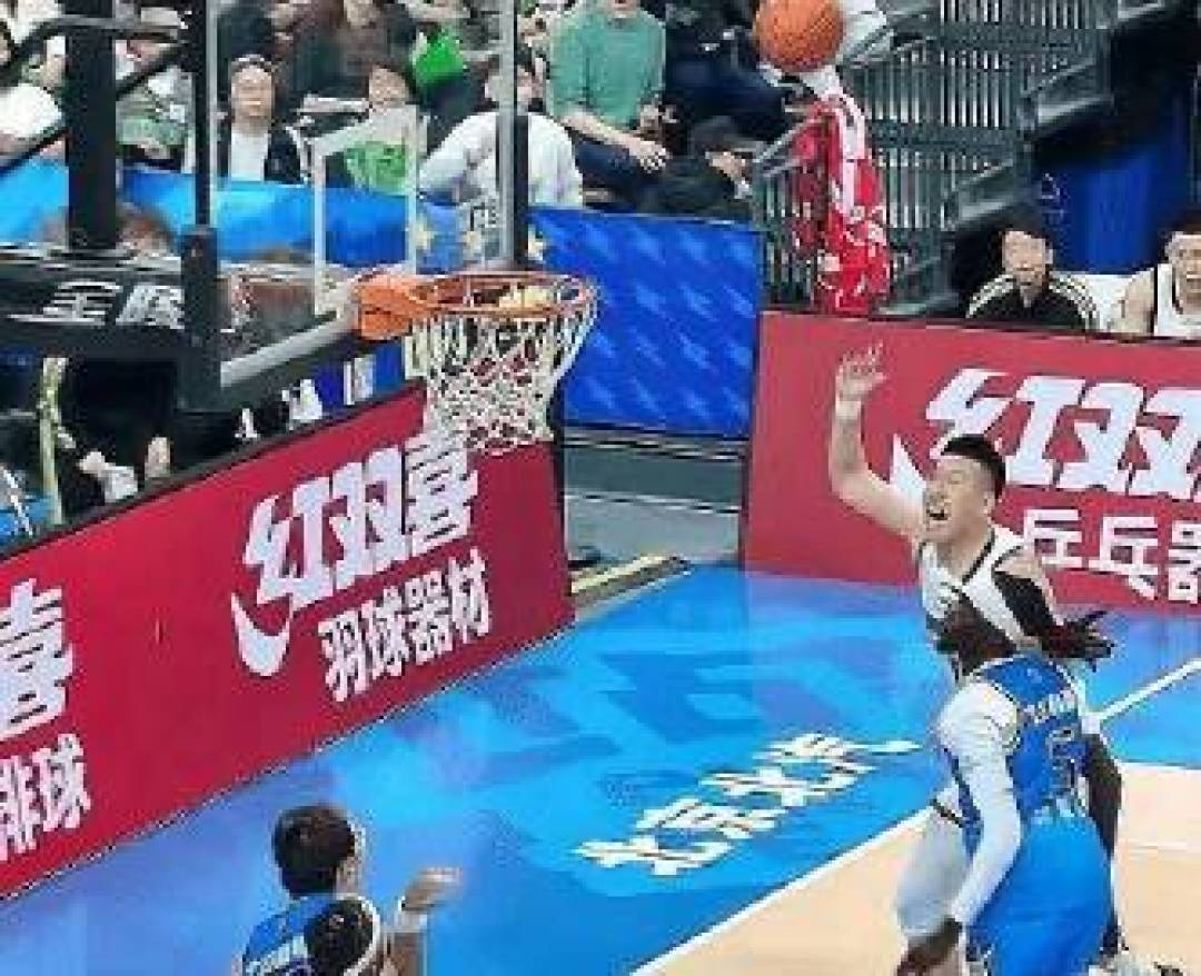 辽篮卫冕路上的关键先生:付豪以高效稳定撑起内线未来