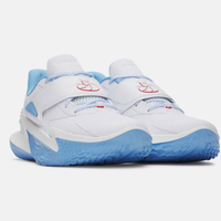 18岁新秀引爆球鞋市场，年轻化设计是风口还是泡沫？全网观点大碰撞