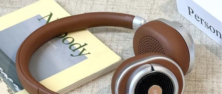 双旦拍照搭子：高颜值耳机推荐