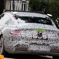 小米SU7改款涨价1万：是割韭菜还是价值升级？