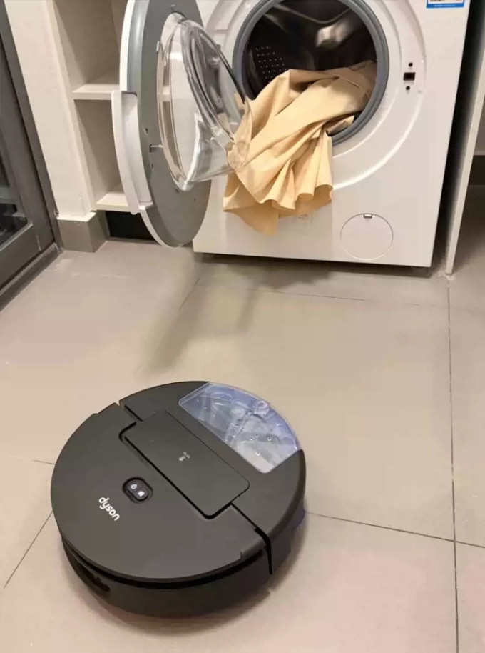 戴森扫地机器人