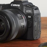 轻量全画幅新标杆：佳能R8以8000元左右价格定义万元内性价比之选