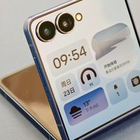 三星Galaxy Z Flip7上手：全能超窄边框外屏打动我心