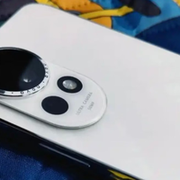 华为nova15是“中端神机”还是“高价低配”？2500+用户观点大碰撞