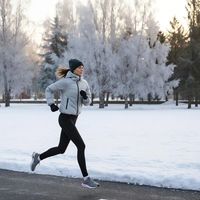 冬季跑步外套：保暖更重要还是透气性更重要？1200+跑者观点大碰撞