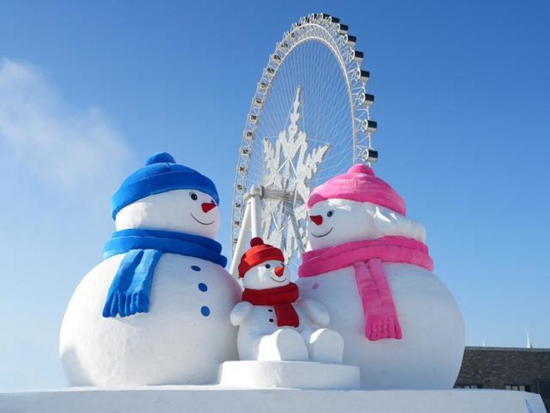 冰雕只是入场券，蹦迪泡温泉、看秀玩科技才是冰雪大世界精髓