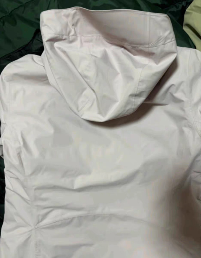 牧高笛冷山冲锋衣