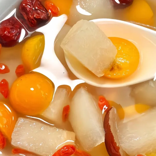 家庭自制饮品：咖啡、奶茶和养生茶，哪种更值得尝试？1200+用户观点大PK