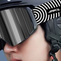 我的滑雪装备之迈卡龙滑雪头盔雪镜一体护具