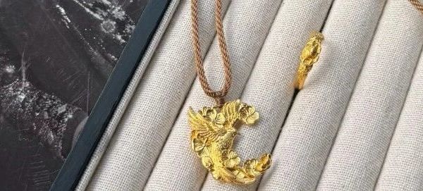 30+有点小钱动人的不是金价 是精湛的錾刻