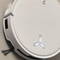 从手动倒尘到自动扫地机器人的前世今生鼻祖iRobot与现代旗舰对决