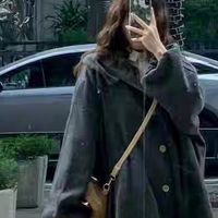 90白鸭绒复古连帽羽绒服