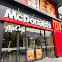 麦当劳“1+1随心配”涨价引热议，627+ 用户真实反馈全景呈现