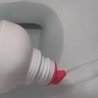 花王洁厕灵：拯救“带娃家庭马桶”的去污王者，黄垢尿碱退退退！