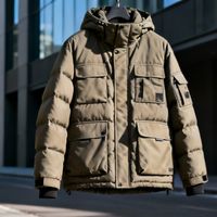 工装风羽绒服：实用主义还是时尚妥协？800+用户观点大碰撞