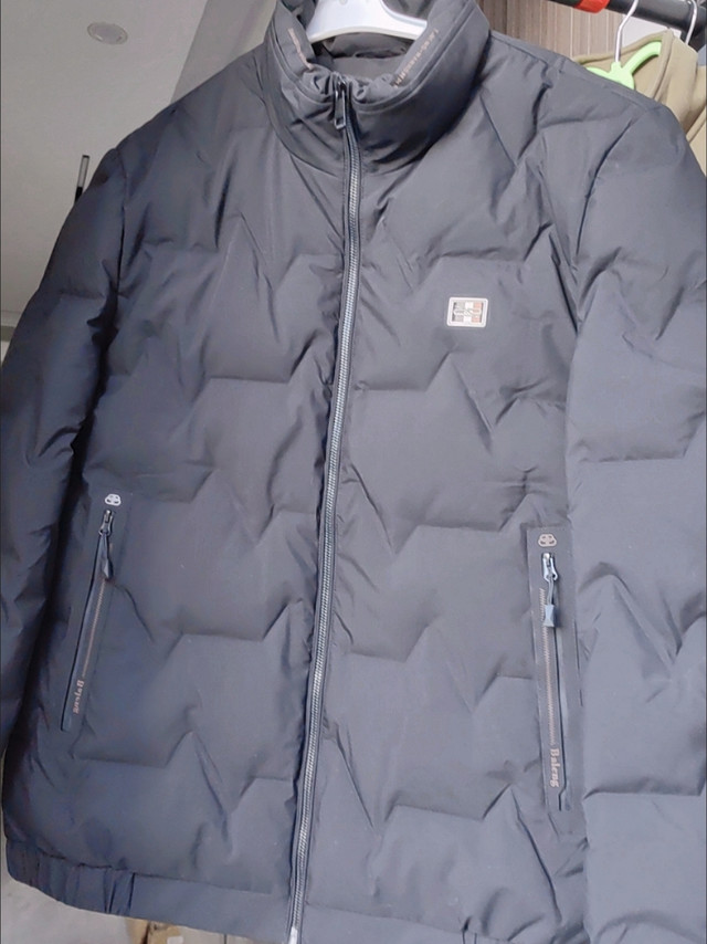 过冬就靠它！雪中飞轻薄立领羽绒服，商务休闲两不误