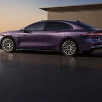 昊铂A800开启盲订：华为智驾加持，30万级豪华增程轿车新标杆