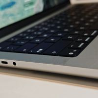 2025款MacBook Pro 14英寸M5值得入手吗？创作党实测AI性能与续航