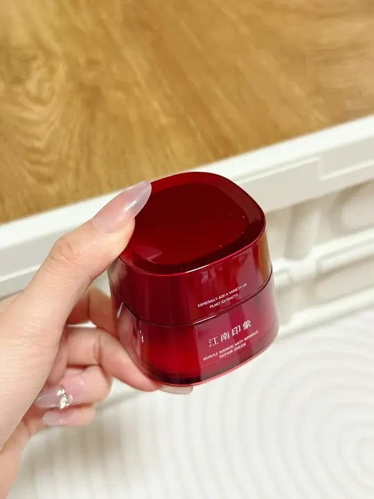 说实话，抗老修护这一瓶就够！