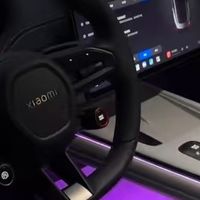 新款SU7升级座椅与车机系统