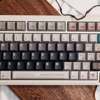 90年代合成器键帽，复古与实用兼备？