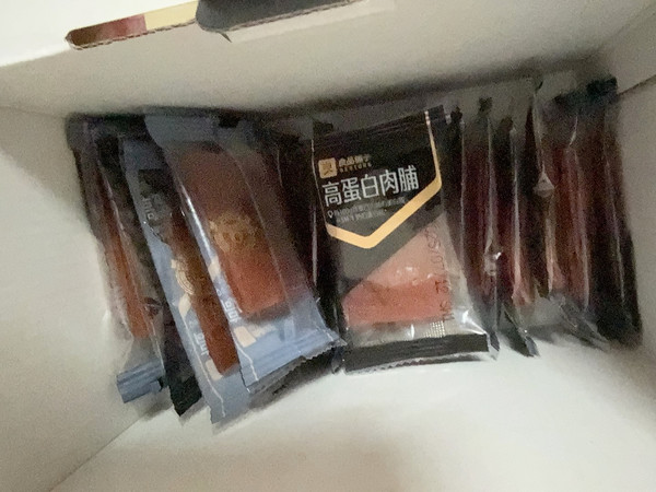 双旦囤货王！良品铺子高蛋白肉脯整箱闭眼冲