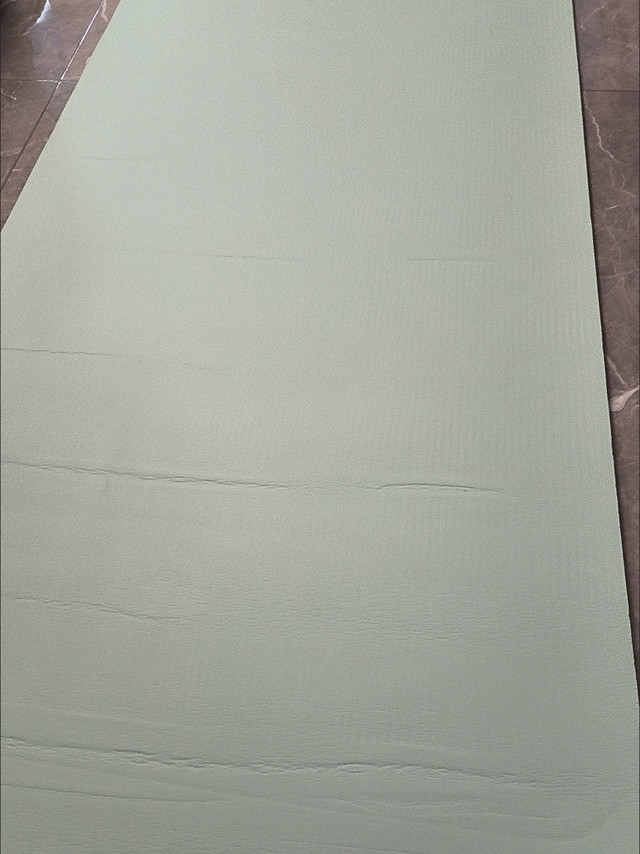 天冷关运动啥事！瑜伽照样练到出汗