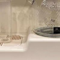 双旦焕新：客厅小圆桌变身迷你水吧