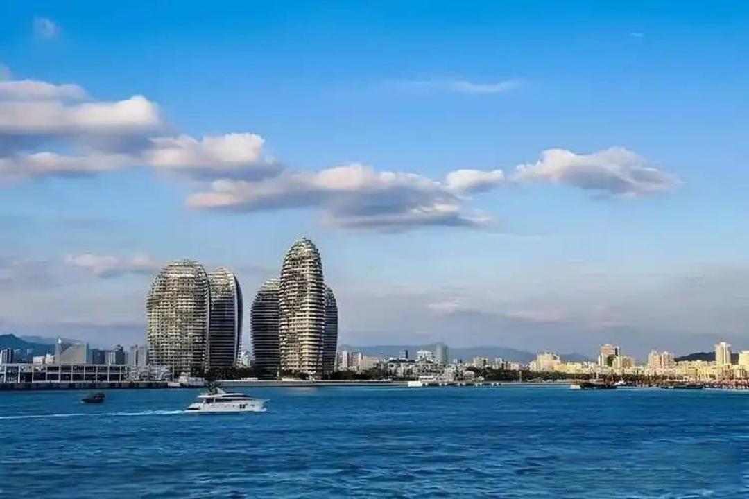 海南封关后金饰省万元,榴莲半价,揭秘背后原因和购物清单